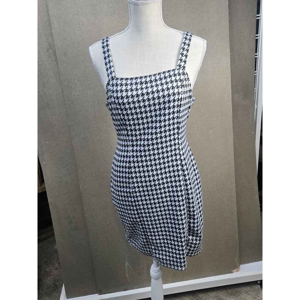 Sexy Shay Women's Houndstooth Bodycon Mini Dress Black White Size Large